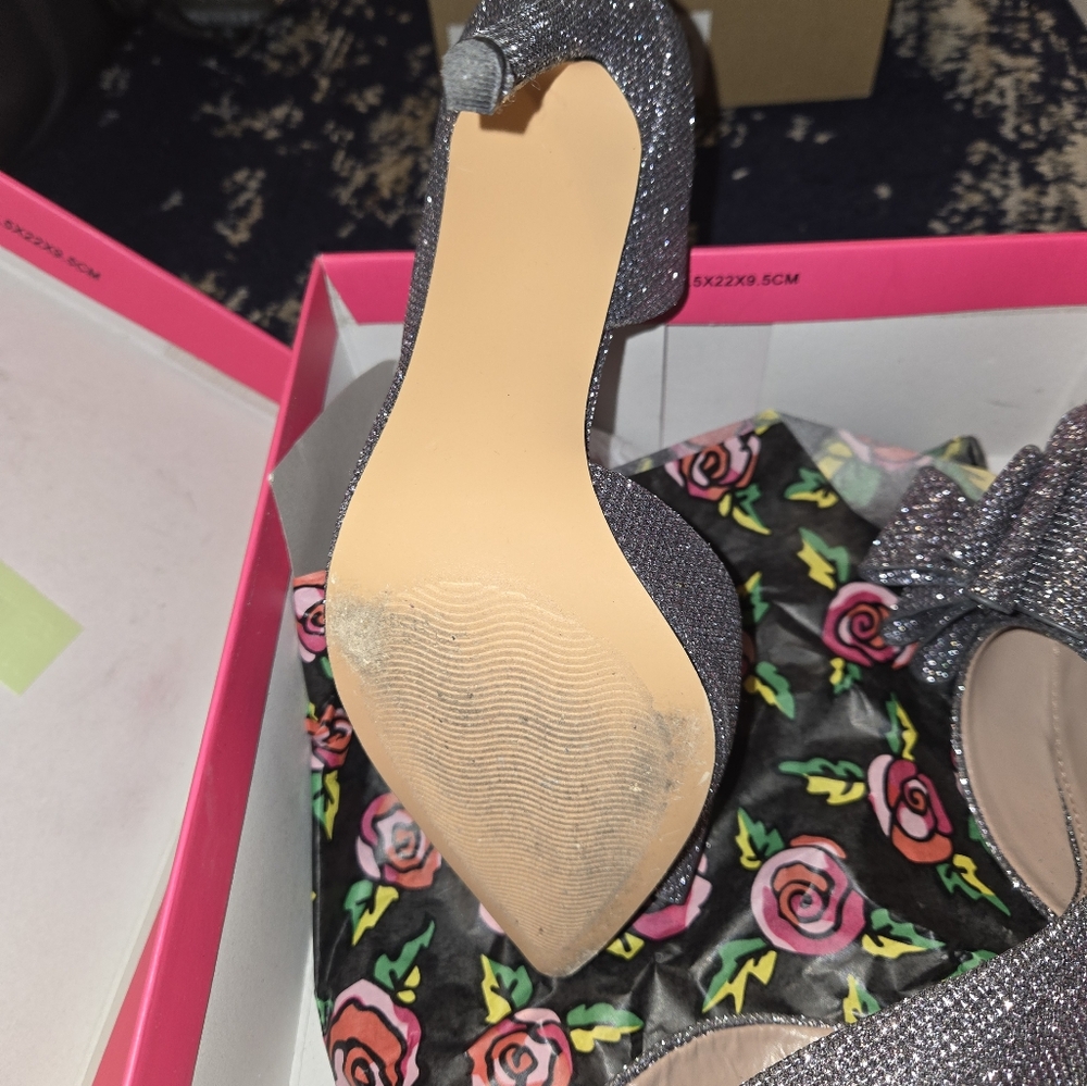 Betsy Johnson - image 2